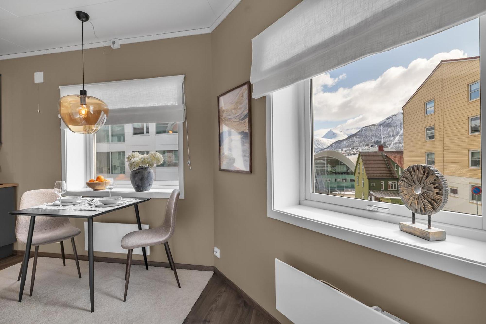 Center Furu With Mountain View! Apartment Tromsø